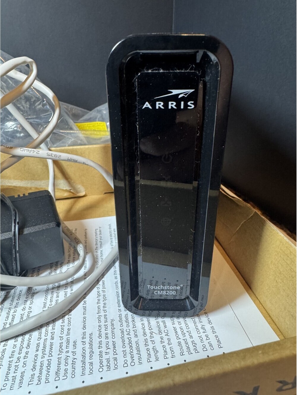 ARRIS Touchstone CM8200A DOCSIS 3.1 Ultra Fast Cable Modem - Black